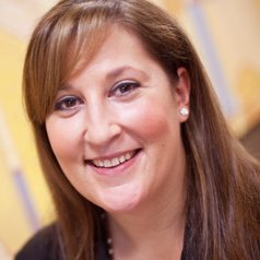 CarlaBarqueiro's profile picture. IR scholar & professor specializing in human security issues.