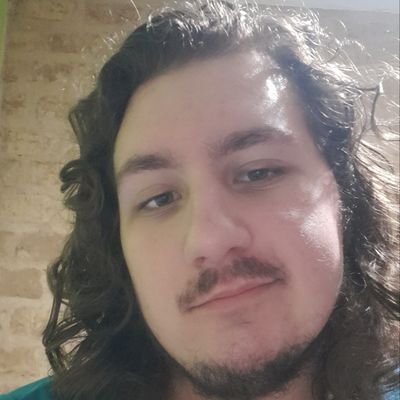 Linguiça em formação? Talvez. Otaku? Sim, a menos q isso seja ponto negativo na entrevista de emprego