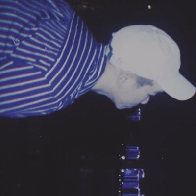 yijishenghuolu's profile picture. 活得好认真，像个小朋友一样。