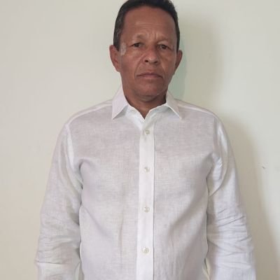 Un cambio es necesario para este sufrido país, con la paeticipacion de la juventud es la opotunidad de vivir en paz. la guajira colombia.#petroyfranciasonelcamb