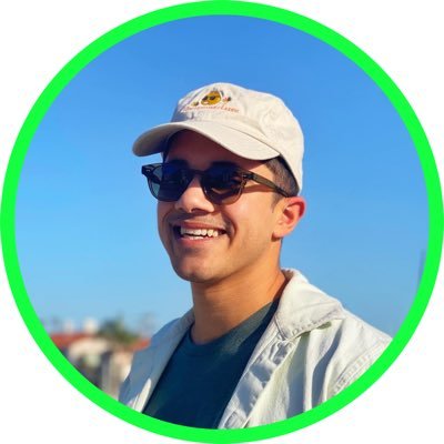 youngleonmusic's profile picture. 🎤Singer/Songwriter 🏄🏻‍♂️ I make music for the beach ⚡️Tiktok: young.leon 📸Instagram: waterme.leon