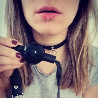 she/her | manchmal kinky⛓️manchmal submissive | gerade eher 🍦 | liebt den ❤️Mann | linksgrün 🌿