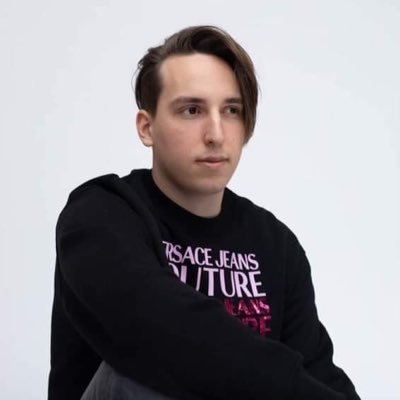 VigneronSasha's profile picture. Enjoy while it lasts.