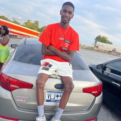 864 | Damari’s Father 🖤 | snap: Quaeegee | RIP Grandma 💔| #LLQuez 🕊 | #LLJ 👼🏾