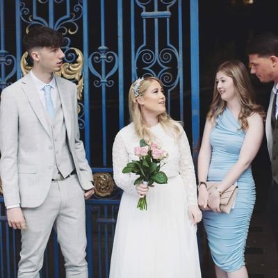 Married ,Father to 4 amazing kids. Lifelong @NCFC Fan