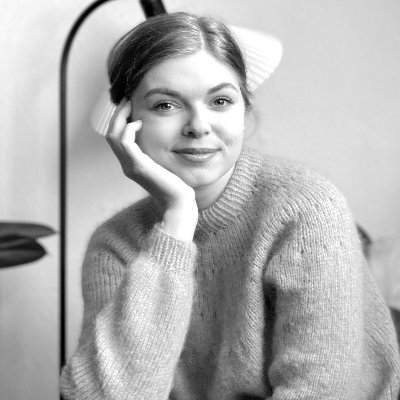 SarahLoevschall's profile picture. 