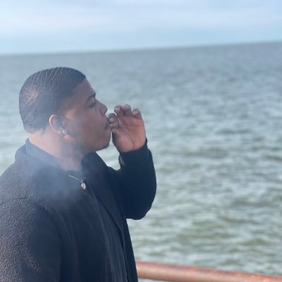 Lubags welcome2bagland new to twitter laid bak get money ass nigga !! LL My niggas Free My Niggas