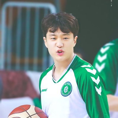 hounghoung12's profile picture. 웅 훈 재 농팬