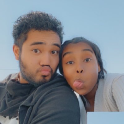 sharoons_'s profile picture. :)