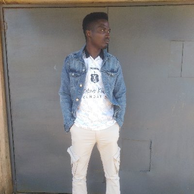 @orlandopirates, @FCBarcelona, @LiverpoolFC fan. Football over everything.