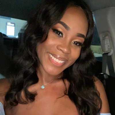 karenlorenzo1e's profile picture. i do music inspired makeup looks