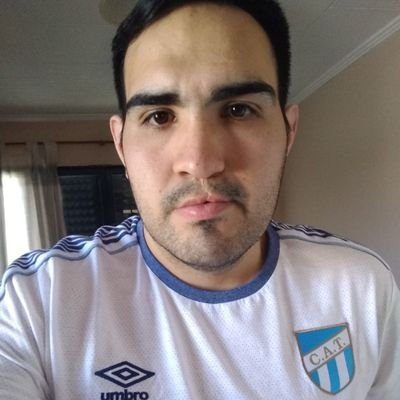 Estudiante de Cs economicas U.N.T   Profesor de economia 
 Hincha del Club Atletico Tucuman