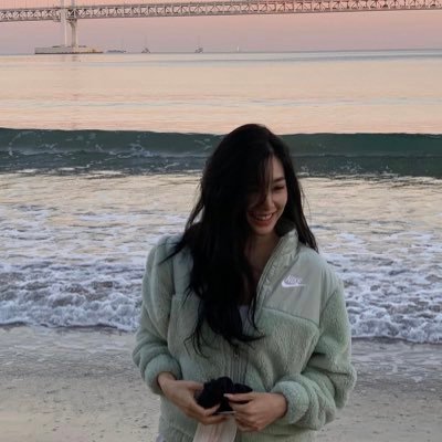Stllearningg's profile picture. 