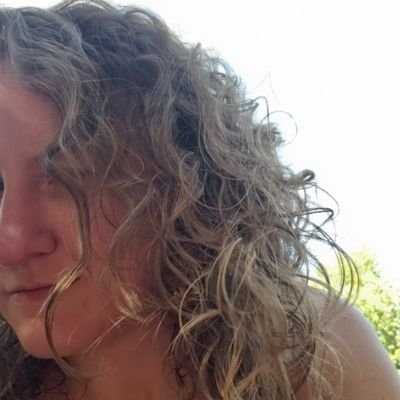 Writer. Psychologist. Social Justice Warrior. Book Nerd. Stowaway on the @LeBatardShow pirate ship. Tweets/views are my own.