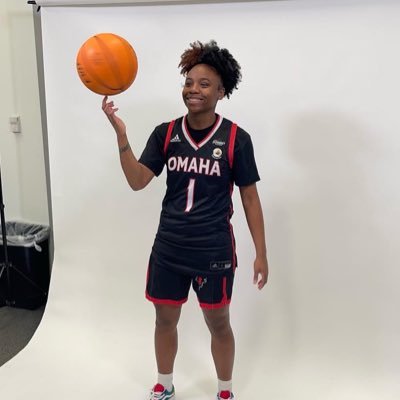 (Ah- lee-ah) | PG(point guard) #00 āāļø| Omaha Nebraska š
¾ļø (BB)BallBullyš | To God Be The Glory | Team Fowles š @aaliyah_basketballkid - Insta