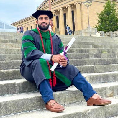 PGY 2 Resident Physician @vcu_IMRes | First Gen | Mentorship & Medical Education | Interested in Cardiology🫀 | IG @me_in_med | PCOM Alum | 🇮🇶 🇺🇸