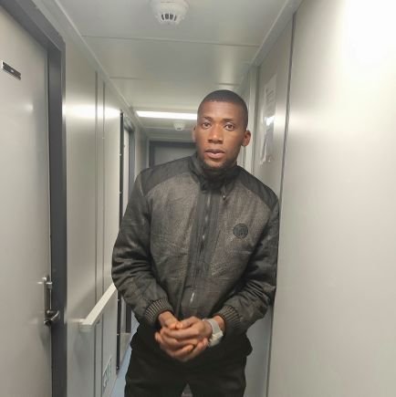 Am On A Journey, You Wanna follow me? Your Follow back is assured...