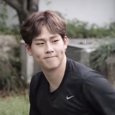 Lajimolala84's profile picture. 🖤💜🤍