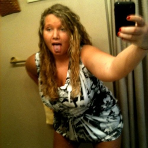 kearstein_b's profile picture. 