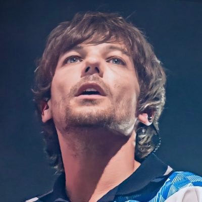 tobesoishmael's profile picture. she/her