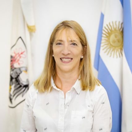 Abogada - UBA | Directora General  Relaciones del Trabajo de la Secretaria de Trabajo y Empleo -Ministerio Justicia  GCBA | Hincha de Racing.