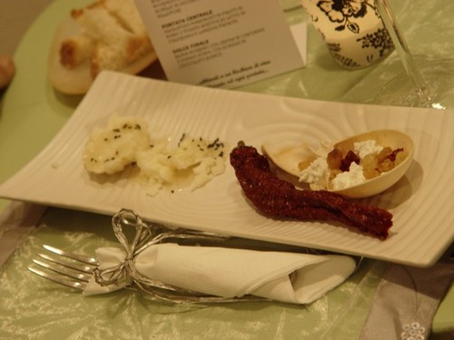 cateringgrasch's profile picture. La filosofia FENG SHUI in cucina Feng Shui significa letteralmente “Vento e Acqua”, i due elementi naturali che dirigono il Qi