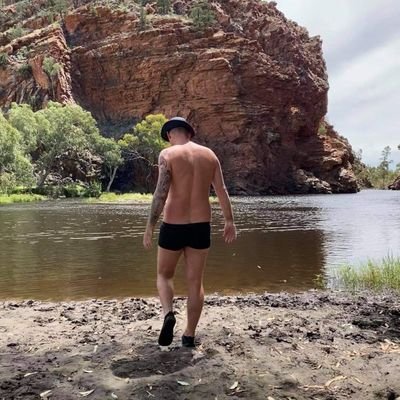 Zombie_sick's profile picture. Don't be a cunt!