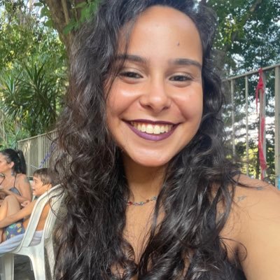 21 anos RJ 🇧🇷 Mãe da Aurora 👧🏼 insta: @julia_rodrigues1808