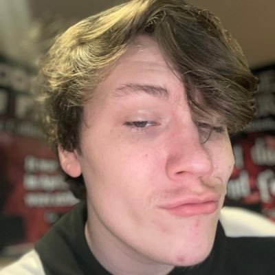 sharpmason21's profile picture. 18 (Sharpmason21 on YouTube)