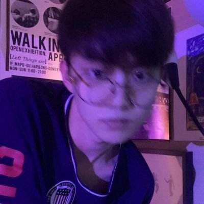 gworangbaik's profile picture. loving #æspa #WayV #StrayKids #DAY6 #BTS #NCT #TXT #ITZY #THEBOYZ #TREASURE #SEVENTEEN 21/7, 3 jam nya sekolah