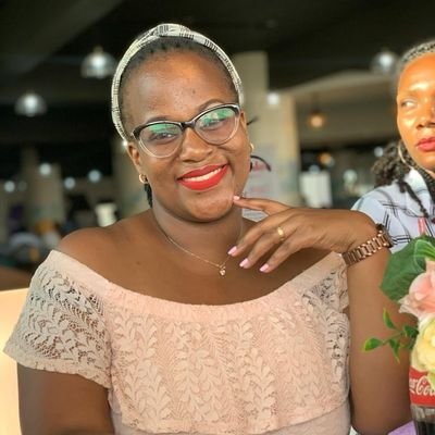 Business woman|Social Media Manager|Personal Shopper|I love people|wife👩❤️👨|mother👯...Am your plug for quality ladies 👠🥿 and handbags 👜