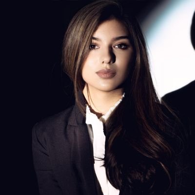 AvazxonovaS's profile picture. 