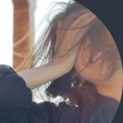 AlizayKhan77's profile picture. Artist