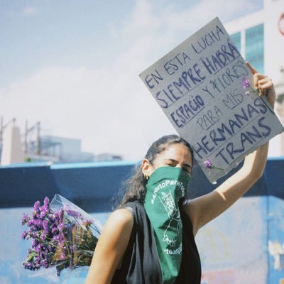 Soy parte música, parte mar, parte ojeras. Abogada @IBERO_mx | Ella/She/Her.