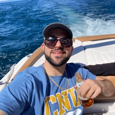 Ebarz23's profile picture. Strive to be the best you can everyday.