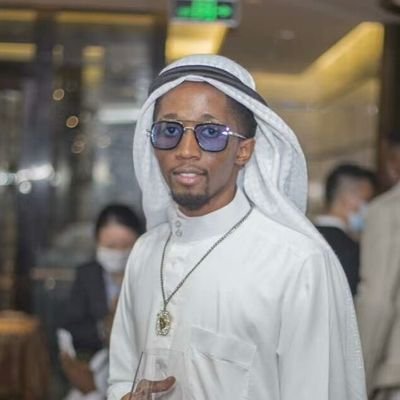 MatthewQadir's profile picture. I'm a Quasar
E=mc²