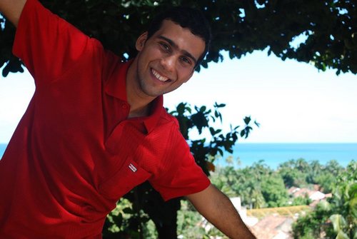 SOU A MEMÓRIA VIVA DAQUELES QUE AMO HOJE E DAQUELES QUE AMEI OUTRORA E DEPOIS PERDI. A IDENTIFICAÇÃO É AQUILO QUE ME FAZ AMAR E SER O QUE SOU. (J.-D.NASIO)