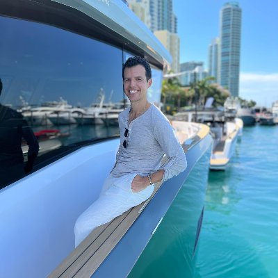 Luxury Real Estate Advisor & Entrepreneur