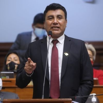 Empresario ganadero. Congresista por la región Puno 2021-2026. Integrante de la bancada de @podemos_peru. Exministro de Desarrollo Agrario y Riego.