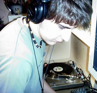 Fonsi_Aroki's profile picture. 