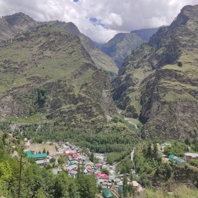 DM for Trekking, Hiking, Camping⛺
Holi is a beautiful Village and also is Tehsil in Chamba District of Himachal Pradesh State,India.