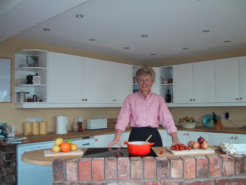 Gilli_TheCook's profile picture. 🍴Writer of cookbooks 🍴Guild of Food Writers🍴English and Welsh recipes 🍴Local Seasonal Fresh🍴Competition Judge🍴Travel lover🍴Yorkshire dweller