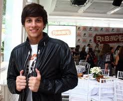 ty amo chay,se vc tbm ama ele segue ai!