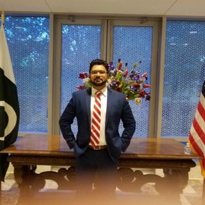 Student of Law and Politics. Pakistani American خان کامُرید