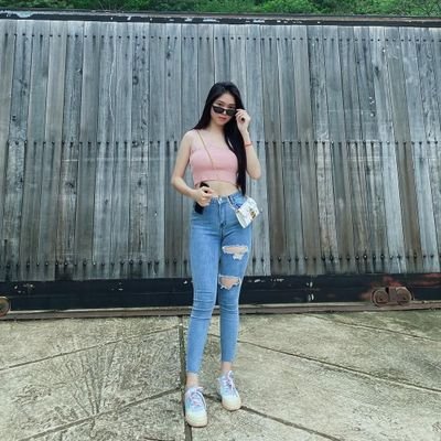 thaodam2k2's profile picture. cực dâm