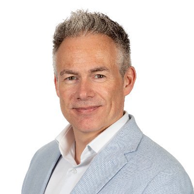 Retail and leisure property professional, Director of Retail & Leisure, Midlands for Avison Young. All views are my own..