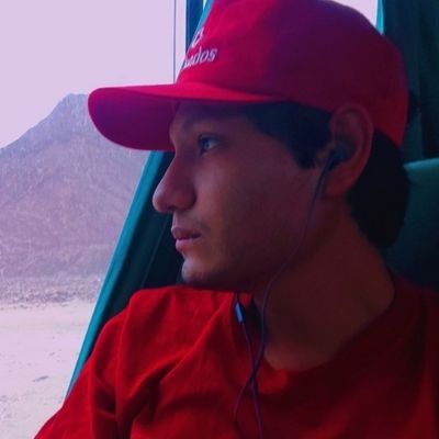 Practicante del Soliloquio.
De signo Leo.