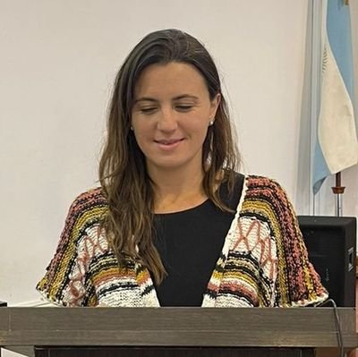 Mamá de Dante. Feminista 💚 
Esp. DDHH. Dipl. Politicas Públicas. Mediadora. Coord. Relaciones Comunitarias. Municipalidad Salta.
Intendente Emiliano Durán