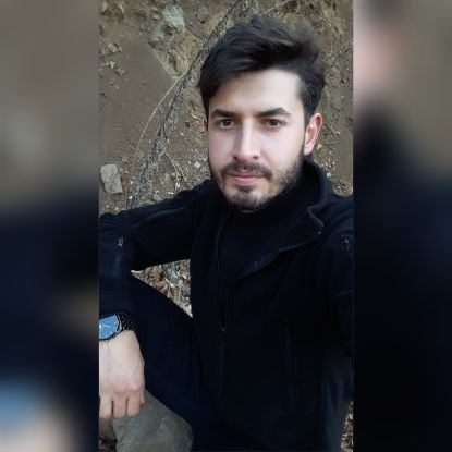 Burhan_clk98's profile picture. Ruhu yaşlı bir genç...