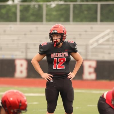 |6’0| 180lbs| ‘24 | QB/OLB|Squat:365|PC:215|Pro Agility:4.53|